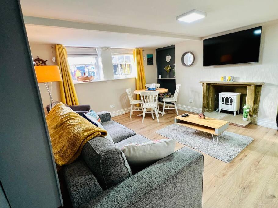 Swordfish Cottage **Next To The Harbour** Whitby Esterno foto